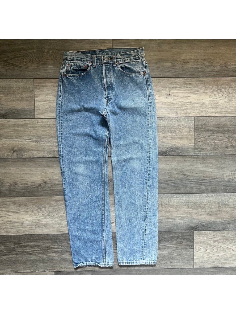Vintage 80s/90s Levi's Men's 31x32 501 XX Jeans Light Blue Wash Denim USA